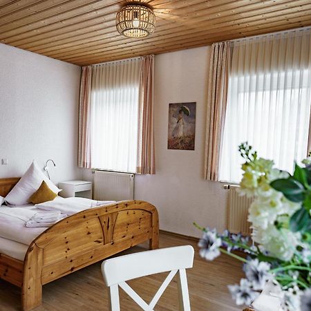 Landgasthof Ochsen ネーレスハイム エクステリア 写真